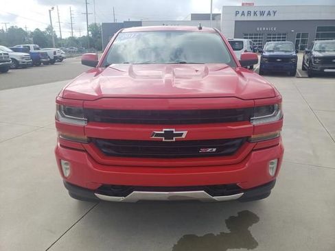 Used 2017 Chevrolet Silverado 1500 LT w/ All Star Edition AWD/4WD image 10
