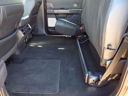 Used 2024 Ford F150 Lariat image 32