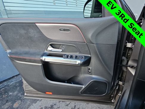 Used 2022 Mercedes-Benz EQB 300 4MATIC w/ AMG Night Package image 28