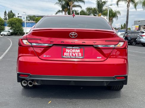 Used 2026 Toyota Camry SE FWD image 13