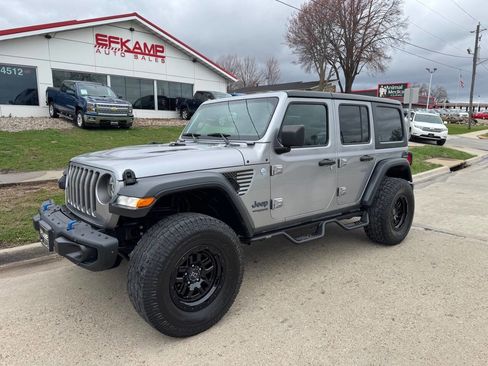 Used 2018 Jeep Wrangler Unlimited Rubicon image 1