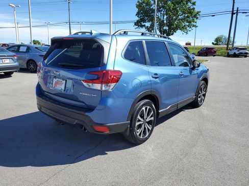 Used 2023 Subaru Forester Limited AWD/4WD image 4