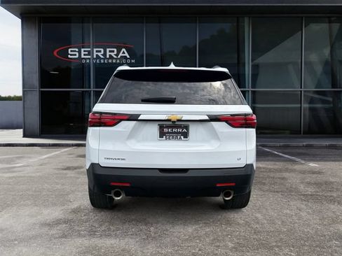 Used 2023 Chevrolet Traverse LT FWD image 4