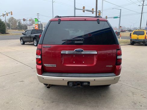 Used 2006 Ford Explorer Eddie Bauer image 6