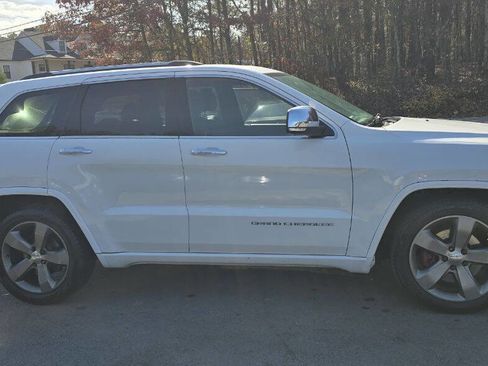 Used 2014 Jeep Grand Cherokee Overland image 5