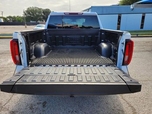 Used 2024 GMC Sierra 1500 SLT RWD image 12