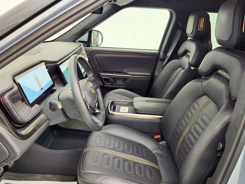 Used 2023 Rivian R1T Adventure AWD/4WD image 18