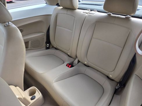 Used 2014 Volkswagen Beetle 2.5 FWD image 18