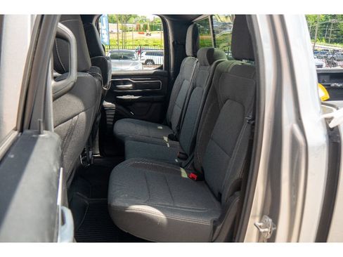 Used 2022 RAM 1500 Big Horn AWD/4WD image 18