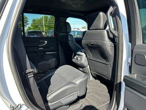 Used 2025 Ford Expedition Platinum w/ Stealth Performance Package AWD/4WD image 46