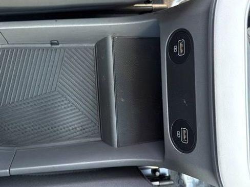 Used 2024 Hyundai Ioniq 5 SE image 28