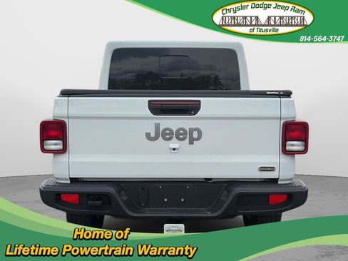 Used 2022 Jeep Gladiator Overland w/ Popular Equipment Package AWD/4WD image 6