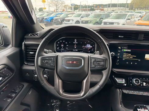 Used 2025 GMC Sierra 1500 AT4 AWD/4WD image 25