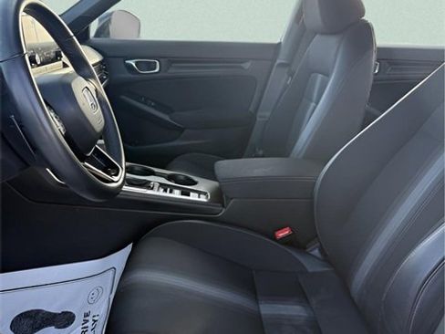 Used 2025 Honda Civic Sport image 14