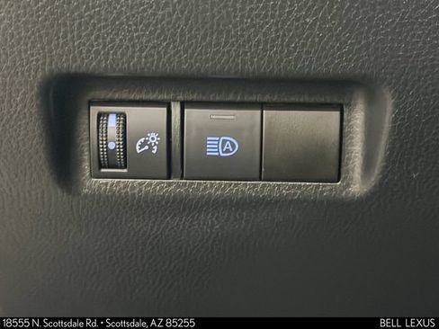Used 2021 Toyota RAV4 XLE FWD image 20