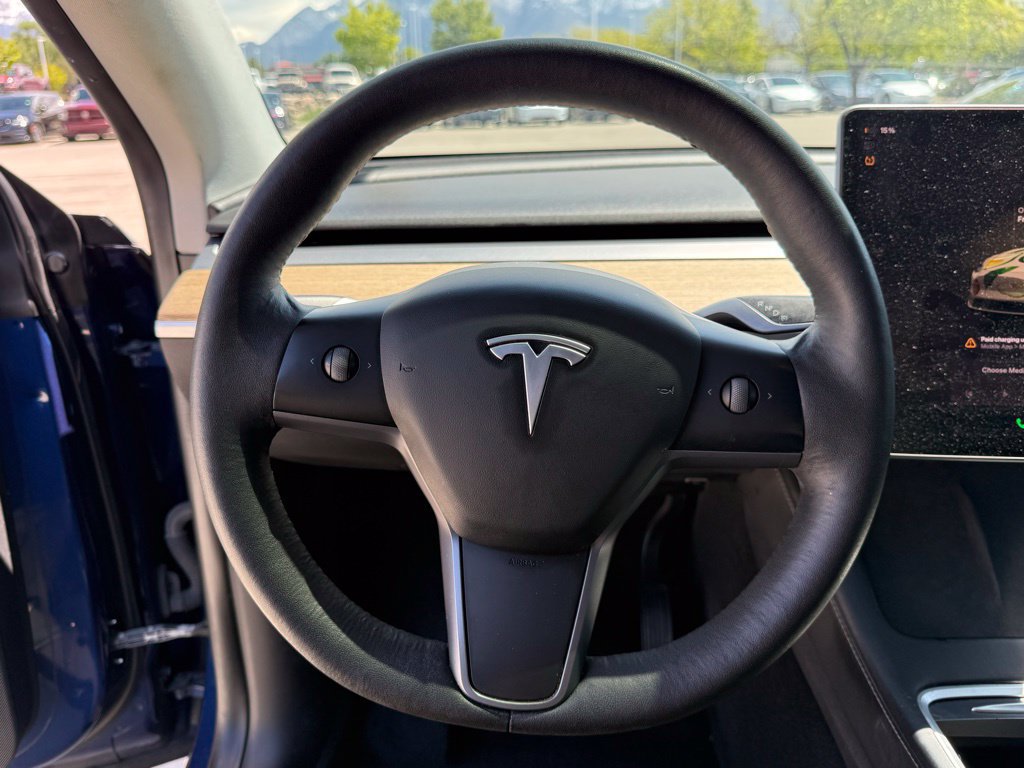 Used 2022 Tesla Model Y Long Range AWD/4WD image 14
