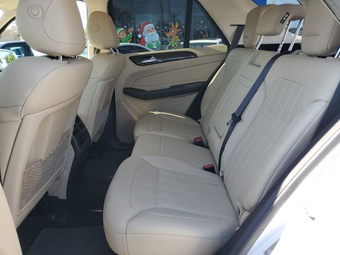 Used 2018 Mercedes-Benz GLE 350 image 32