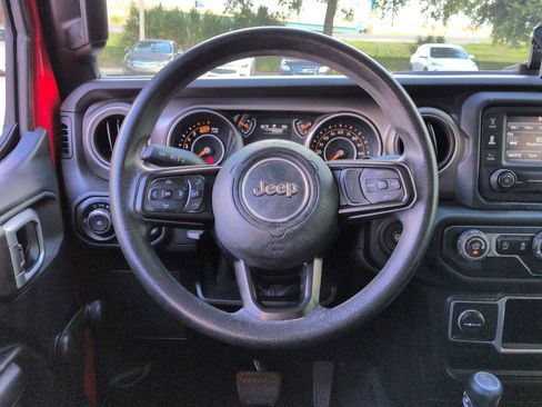 Used 2018 Jeep Wrangler Unlimited Sport AWD/4WD image 10