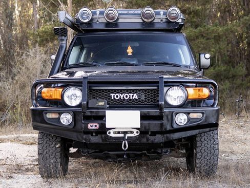 Used 2007 Toyota FJ Cruiser 4WD w/ TRD Special Edition image 13