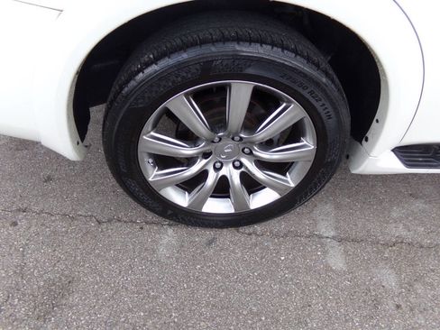 Used 2013 INFINITI QX56 4WD w/ Deluxe Touring Pkg image 52