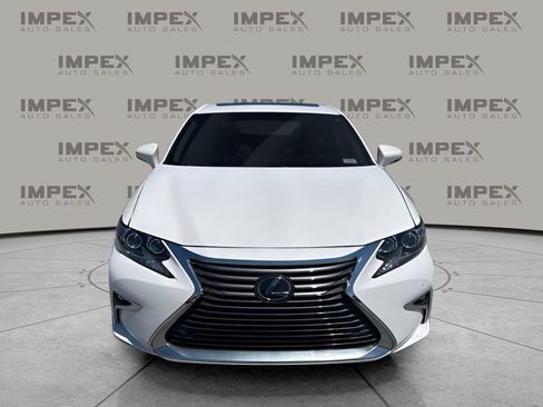 Used 2016 Lexus ES 350 w/ Luxury Package w/Wood Trim FWD image 8