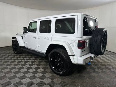 Used 2021 Jeep Wrangler Unlimited Sahara image 5