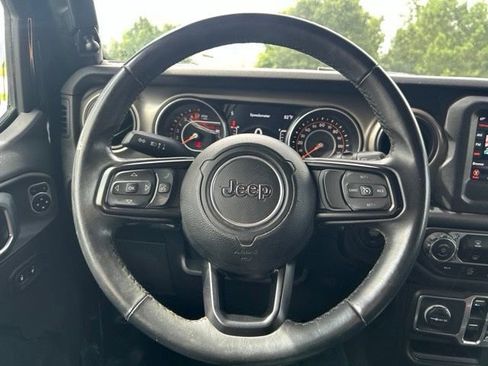 Used 2018 Jeep Wrangler Unlimited Sport S AWD/4WD image 21