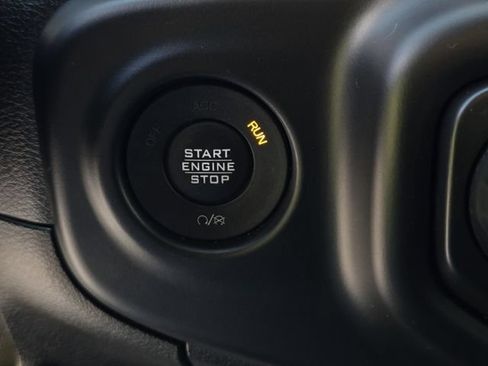 Used 2020 Jeep Gladiator Rubicon AWD/4WD image 28