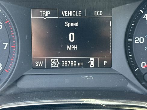 Used 2021 Chevrolet TrailBlazer LT w/ Premium Seating Package AWD/4WD image 21
