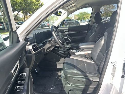 Used 2024 Kia Telluride LX FWD image 22