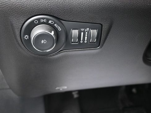 Used 2025 Jeep Compass Limited AWD/4WD image 12