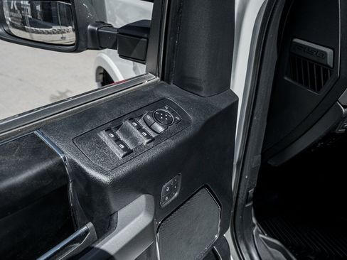 Used 2020 Ford F150 Platinum w/ Equipment Group 701A Luxury AWD/4WD image 24