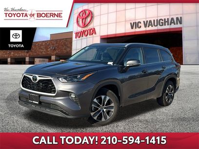 Used 2024 Toyota Highlander XLE