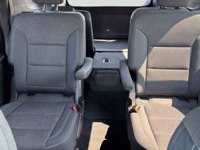 Used 2025 Chevrolet Traverse LT AWD/4WD image 30