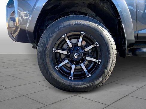 Used 2014 Toyota 4Runner SR5 image 10