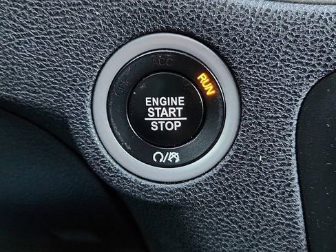 Used 2018 Dodge Charger SXT w/ Blacktop Package image 19