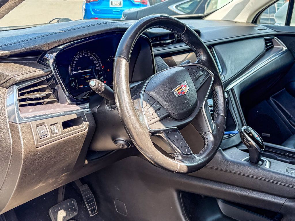 Used 2019 Cadillac XT5 Premium Luxury FWD image 6