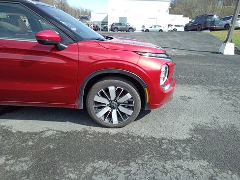 Used 2026 Mitsubishi Outlander SEL AWD/4WD image 2