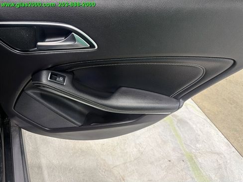 Used 2019 Mercedes-Benz GLA 250 w/ Convenience Package image 29