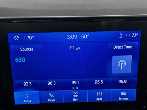 Used 2024 Ford Explorer Limited image 21