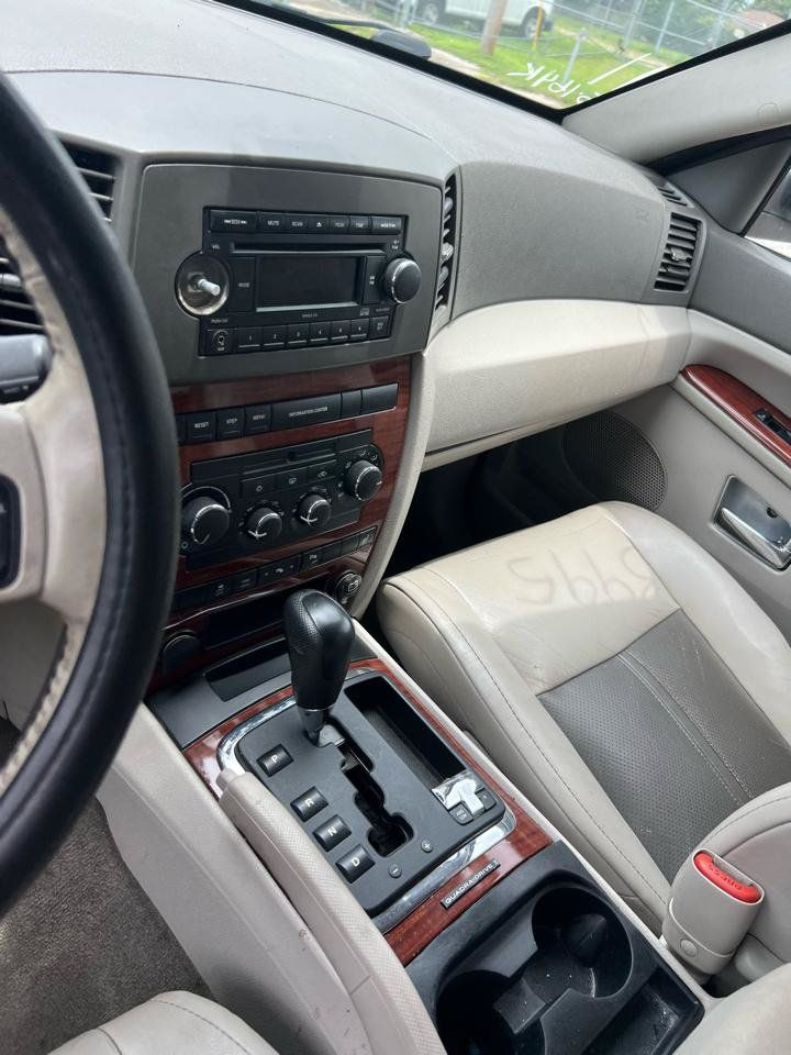 Used 2005 Jeep Grand Cherokee Limited AWD/4WD image 14