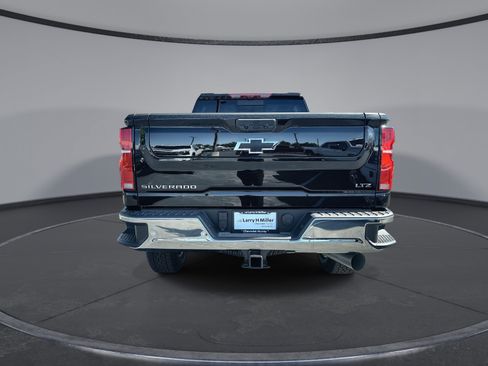 New 2026 Chevrolet Silverado 3500 LTZ w/ LTZ Convenience Package AWD/4WD image 13