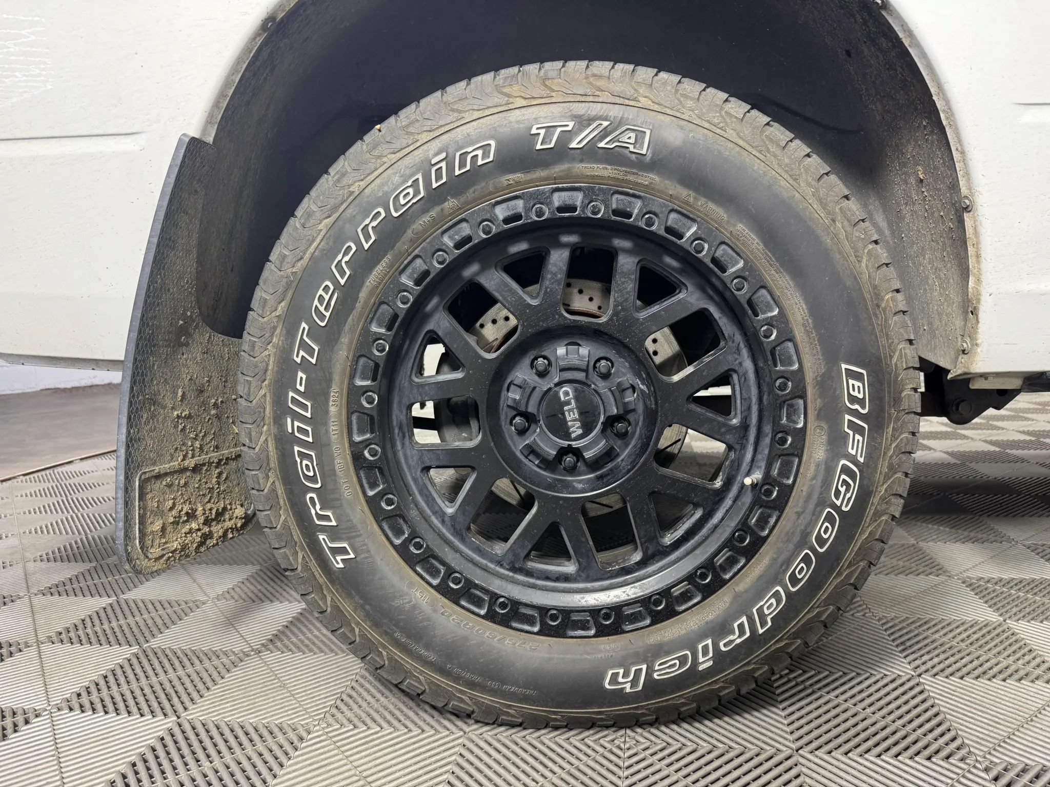 Used 2015 RAM 1500 Limited AWD/4WD image 44