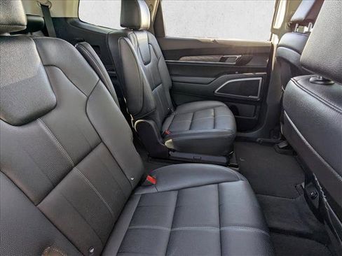 Used 2022 Kia Telluride EX w/ EX Premium Package image 20