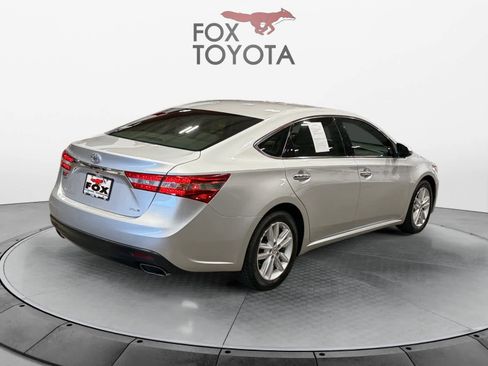 Used 2013 Toyota Avalon XLE Premium image 6