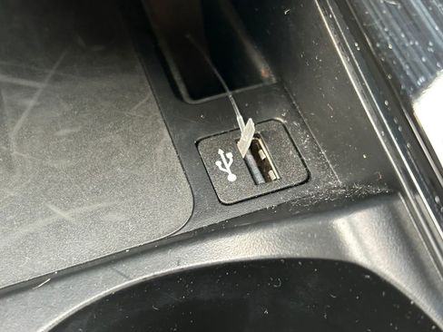 Used 2025 BMW X4 xDrive30i image 36