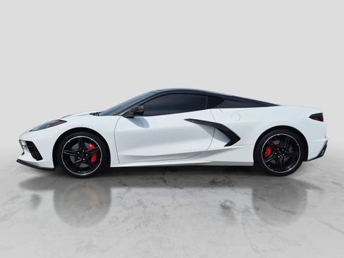 Used 2020 Chevrolet Corvette Stingray Coupe w/ Z51 Performance Package RWD image 5