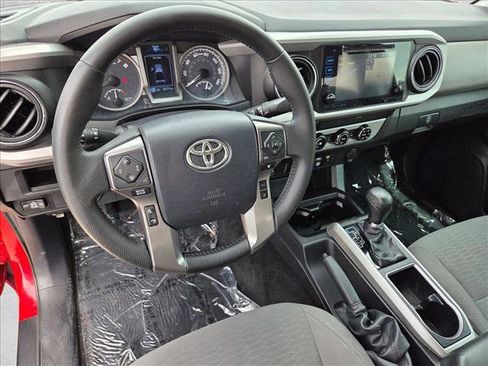 Certified 2018 Toyota Tacoma SR5 RWD image 10