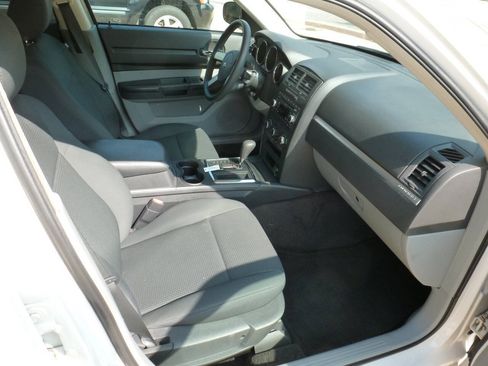 Used 2008 Dodge Magnum SE RWD image 11