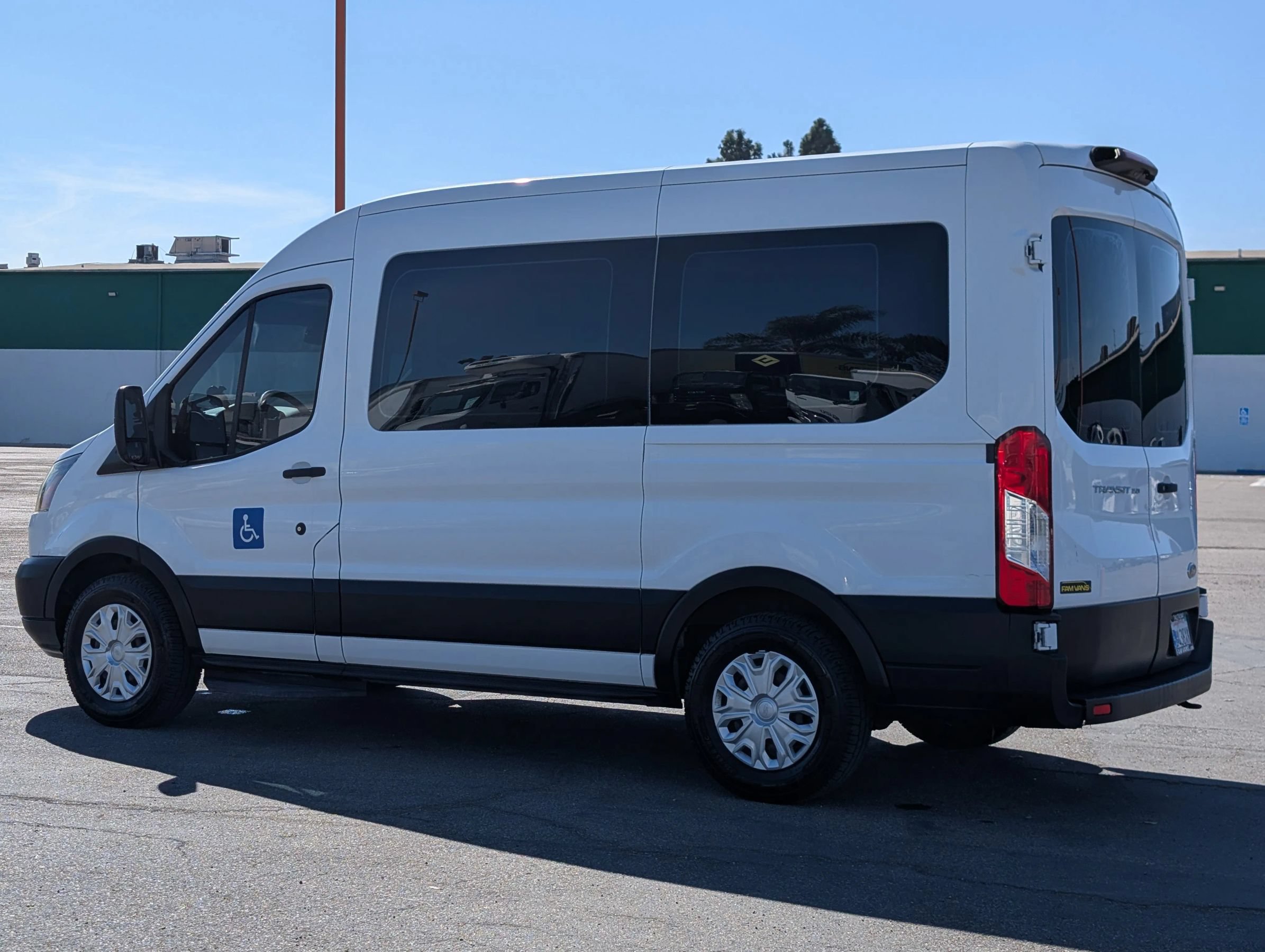 Used 2019 Ford Transit 150 130 Medium Roof RWD image 6